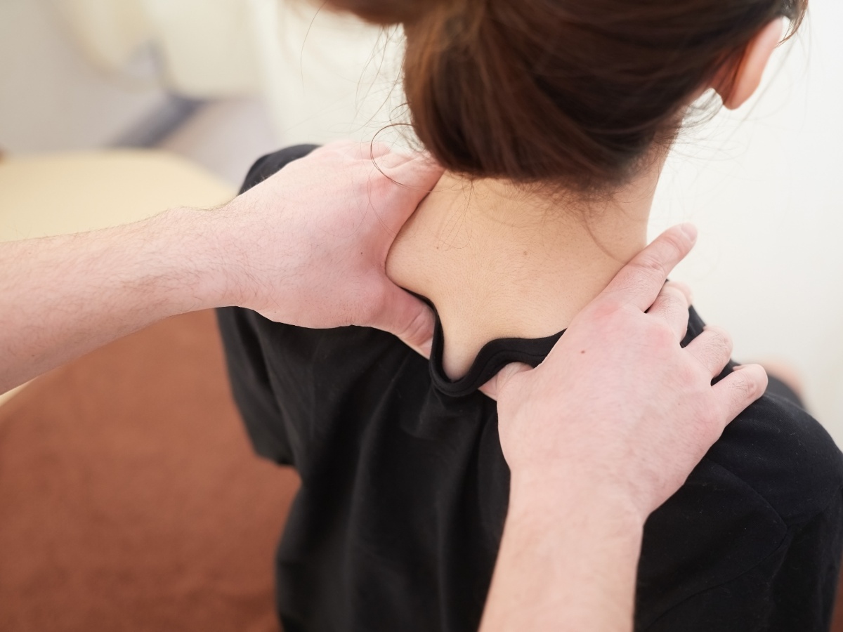 運動中に起きたケガ等の急性症状も日常生活で蓄積した慢性的な不調も対象